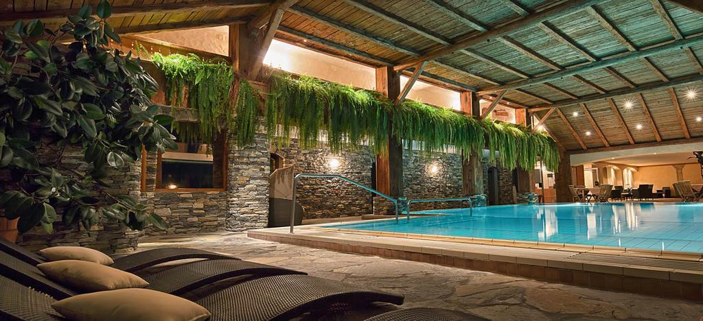 Apartment 24 Hotel Etrier Pool & Spa Crans-Montana Dış mekan fotoğraf